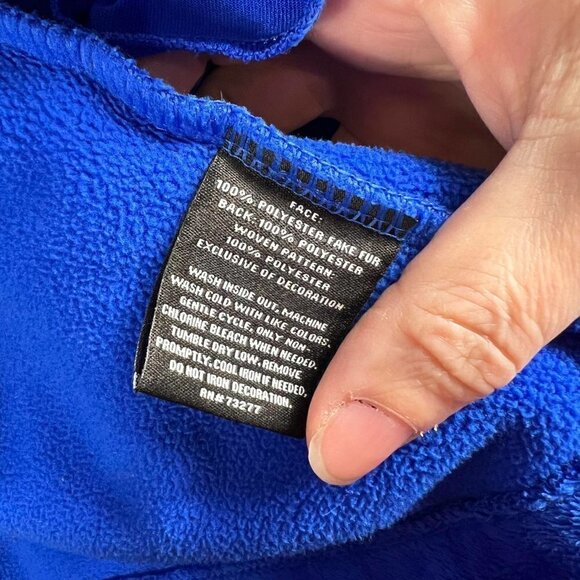 Fila bright blue super soft full zip fleece jacket.  Sz M - Picture 7 of 8